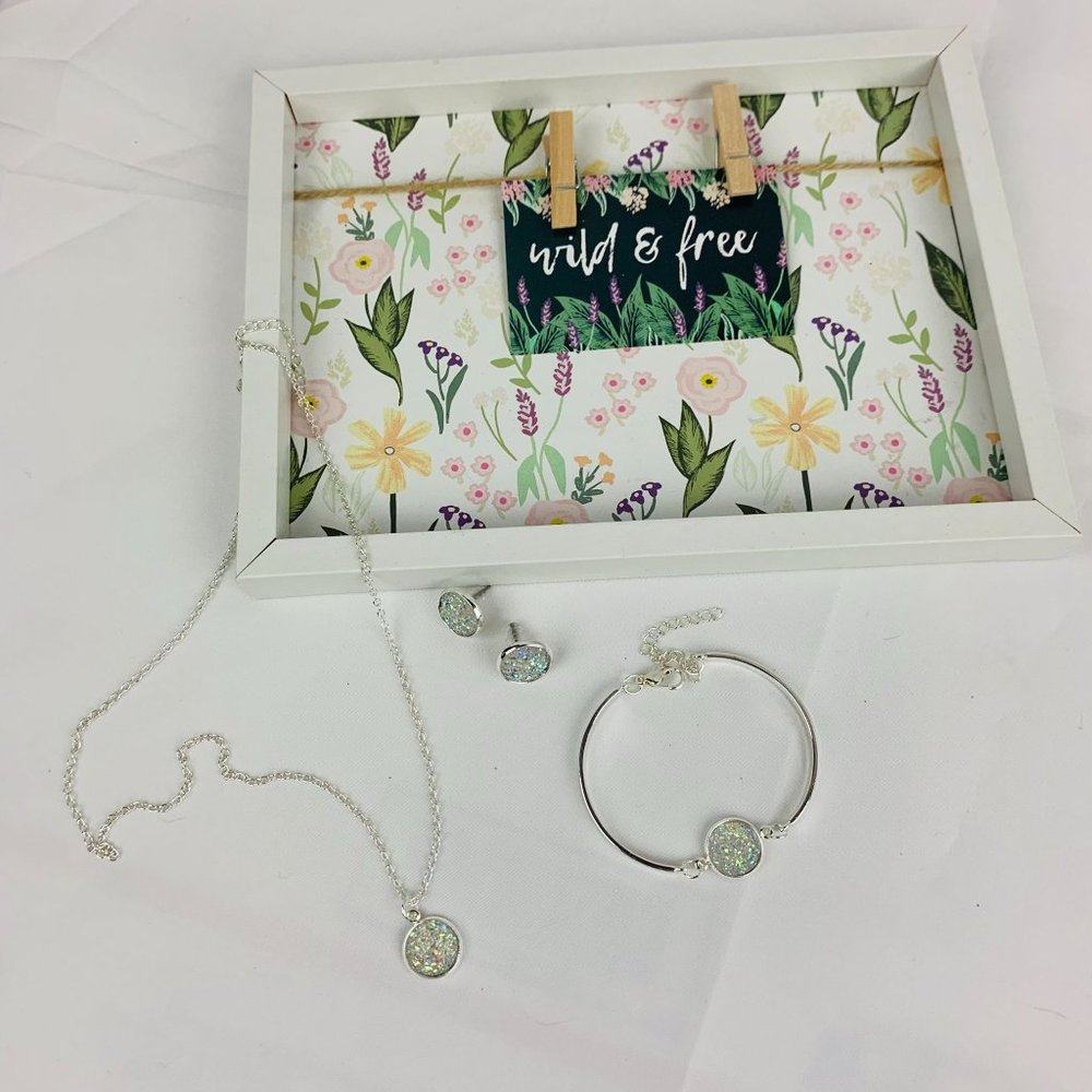💰🎄3 Piece Silver Fashion Jewelry Set